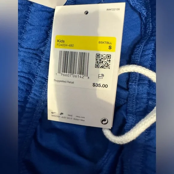 Nike Dri-Fit Basketball Shorts. Size S Kids. New with tags. - Picture 3 of 3